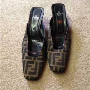 Fendi size 10/40 Fendi size 10/40