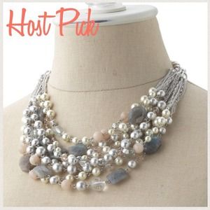 Host PickStella & Dot Host PickStella & Dot