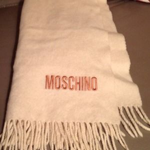 Moschino wool scarf Moschino wool scarf