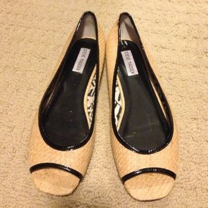 Steve Madden Peep Toe Flats Steve Madden Peep Toe Flats