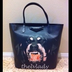 HP 3/17/2014 Givenchy medium Rottweiler tote New HP 3/17/2014 Givenchy medium Rottweiler tote New