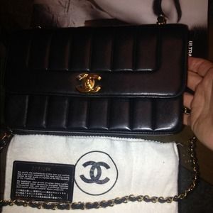 Vintage Chanel Medium Vertical Flap Bag Vintage Chanel Medium Vertical Flap Bag