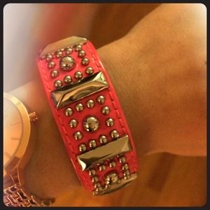 Authentic Rebecca Minkoff Flower Stud Bracelet Authentic Rebecca Minkoff Flower Stud Bracelet