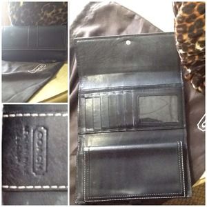 Leather Coach wallet, checkbook Leather Coach wallet, checkbook