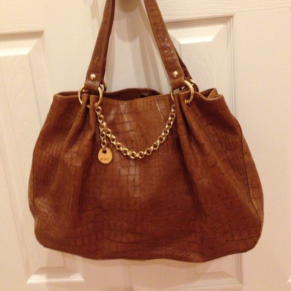 47 off Perlina Handbags REDUCED👍 Genuine leather handbag by Perlina