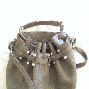 Alexander Wang Diego Bucket Bag ๏ HP 2/5 2/24 Alexander Wang Diego Bucket Bag ๏ HP 2/5 2/24