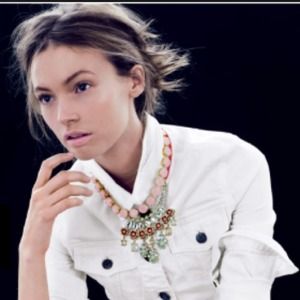 ⚡️J Crew neon Crystal statement necklace ⚡️J Crew neon Crystal statement necklace