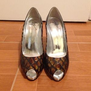 Giuseppe Zanotti Design Peep Toe Pumps AUTHENTIC Giuseppe Zanotti Design Peep Toe Pumps AUTHENTIC