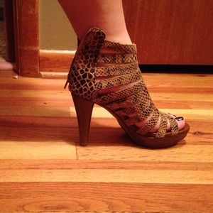 Jeffrey Campbell brown snakeskin heels. Size 7 Jeffrey Campbell brown snakeskin heels. Size 7