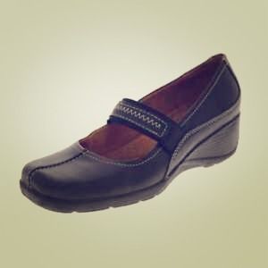 New in Box Naturalizer Black Flats Shoes 8.5 New in Box Naturalizer Black Flats Shoes 8.5