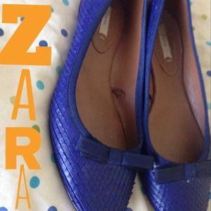 ZARA blue textured flats sz38 great soles! ZARA blue textured flats sz38 great soles!