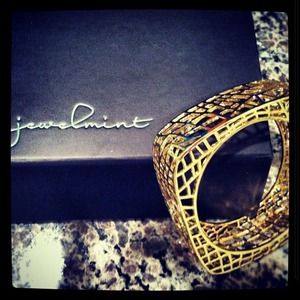 JewelMint Jewelry - 🎉HOST PICK!🎉 JewelMint Bird Cage Bangle in Gold! JewelMint Jewelry - 🎉HOST PICK!🎉 JewelMint Bird Cage Bangle in Gold!