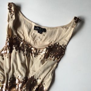 Josh Brody Dresses & Skirts - ๐HP ๐ (NWT) Josh Brody Sequin Beige Dress Josh Brody Dresses & Skirts - ๐HP ๐ (NWT) Josh Brody Sequin Beige Dress