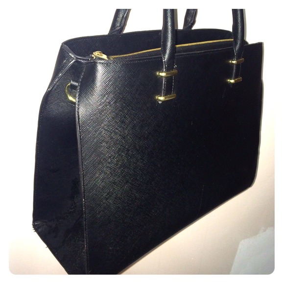 36% off H&M Handbags - H&M Black Bag With Straps For Shoulders from Allure&#39;s closet on Poshmark