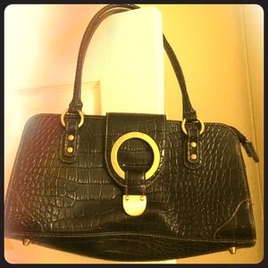 Hillard and Hanson Handbags - Hilliard & Hanson black purse. Hillard and Hanson Handbags - Hilliard & Hanson black purse.