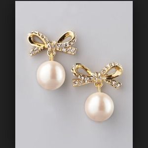 Authentic Kate Spade Pearl Bow Earrings Authentic Kate Spade Pearl Bow Earrings