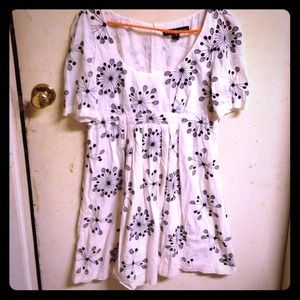 Black/White French Connection Babydoll Dress Black/White French Connection Babydoll Dress
