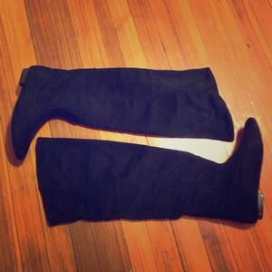 Over the knee black suede boots Over the knee black suede boots