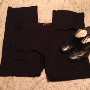 Great stretchy pants by Dana Buchman. Great stretchy pants by Dana Buchman.