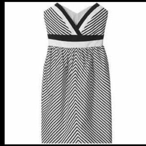 Alice and Olivia Adele Dress Alice and Olivia Adele Dress
