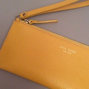 HOST PICK Kate Spade Clutch HOST PICK Kate Spade Clutch