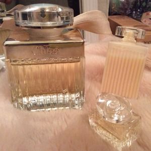 Authentic Chloé Eau de Parfum 2.5oz set Authentic Chloé Eau de Parfum 2.5oz set