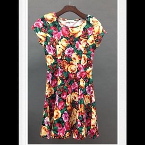 Flower dress S-L Flower dress S-L