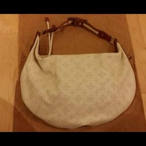 AuthenticLouis Vuitton mahina leather bag AuthenticLouis Vuitton mahina leather bag