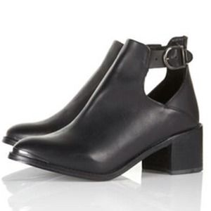 TopShop Black Leather Cutout Action Ankle Boots TopShop Black Leather Cutout Action Ankle Boots