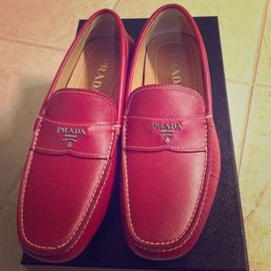 Brand new prada MENS size 7 1/2 euro,US 8 1/2 Brand new prada MENS size 7 1/2 euro,US 8 1/2