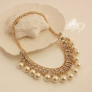 Pearl Rhinestone Gold Necklace Pearl Rhinestone Gold Necklace