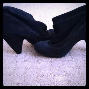 EXTREME DISCOUNT Steve Madden Black Booties $160 EXTREME DISCOUNT Steve Madden Black Booties $160
