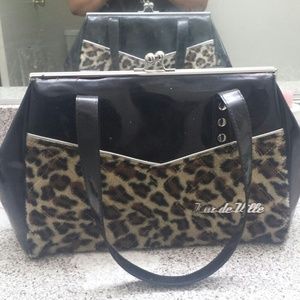 Lux de ville leopard print handbag Lux de ville leopard print handbag