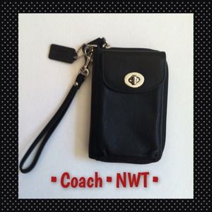 New! COACH Legacy Smartphone Wristlet New! COACH Legacy Smartphone Wristlet