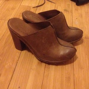 Kork-ease clogs Kork-ease clogs