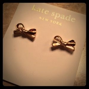 Kate Spade Gold Bow Earrings NEW WITH TAGS Kate Spade Gold Bow Earrings NEW WITH TAGS