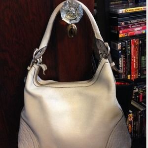 Gucci "Signoria" Cream Leather Hobo Bag Medium Gucci "Signoria" Cream Leather Hobo Bag Medium
