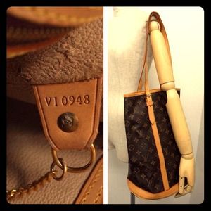  LOUIS VUITTON TOTE GM BUCKET SHOULDER BAG LV LOUIS VUITTON TOTE GM BUCKET SHOULDER BAG LV