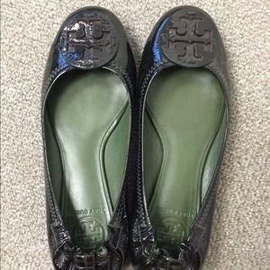 2X HP Authentic Tory Burch Reva flats. 2X HP Authentic Tory Burch Reva flats.