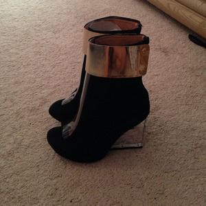 Size 7.5 jeffrey campbell heels Size 7.5 jeffrey campbell heels