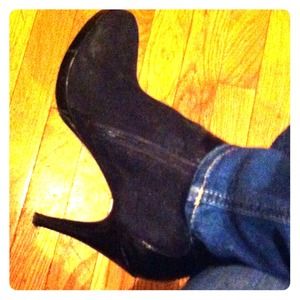 NEW LOW PRICESexy Black Suede Heel Booties NEW LOW PRICESexy Black Suede Heel Booties