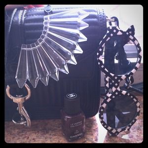 New Peter Pilotto target sunglasses black white New Peter Pilotto target sunglasses black white
