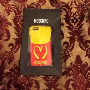 Moschino iPhone 5 case Moschino iPhone 5 case
