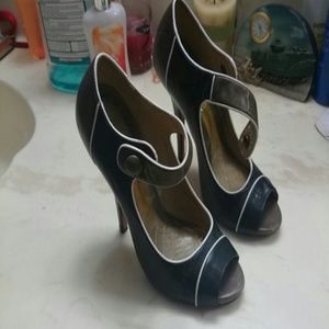 L.a.m.b Mary Jane pumps L.a.m.b Mary Jane pumps