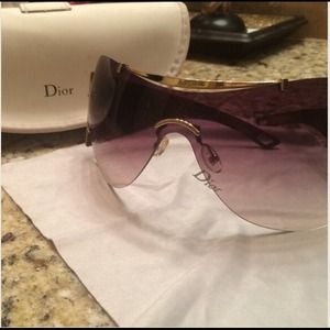 Authentic Christian Dior sunglasses Authentic Christian Dior sunglasses