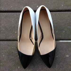 Gorgeous Zara tricolor court shoes Gorgeous Zara tricolor court shoes