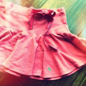 Abercrombie & Fitch Dresses & Skirts - NEW Flouncy Abercrombie Skirt Abercrombie & Fitch Dresses & Skirts - NEW Flouncy Abercrombie Skirt