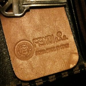 Vintage fendi key holder Vintage fendi key holder