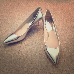 Silver Michael Kors Kitten Heels Silver Michael Kors Kitten Heels