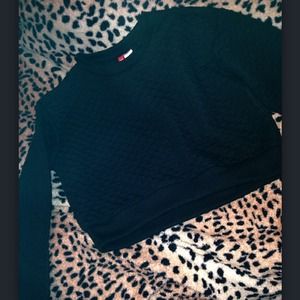 Quilted sweater crop top Quilted sweater crop top